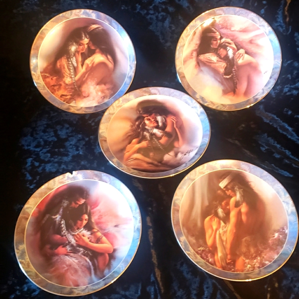 5 8inch plates from the Soul Mates Collection from The Bradford Exchange